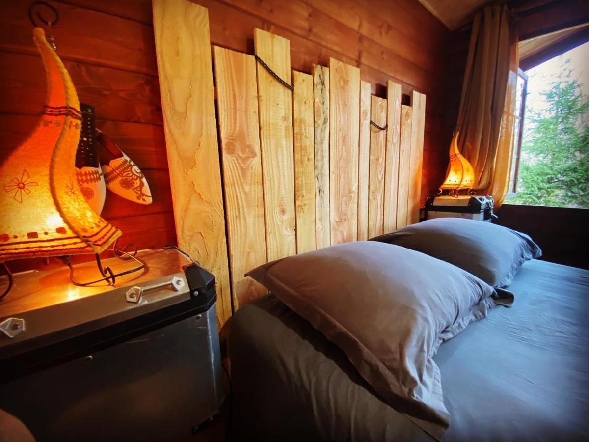 "Le Maloya" Chalets Independants -Chambre Balneo - Relais Motards Lacaune Exteriör bild