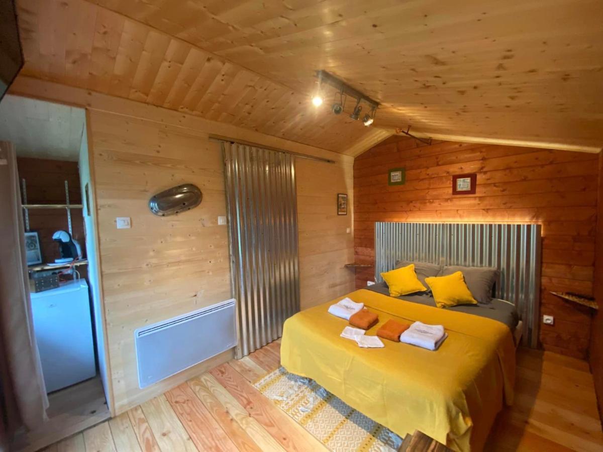 "Le Maloya" Chalets Independants -Chambre Balneo - Relais Motards Lacaune Exteriör bild